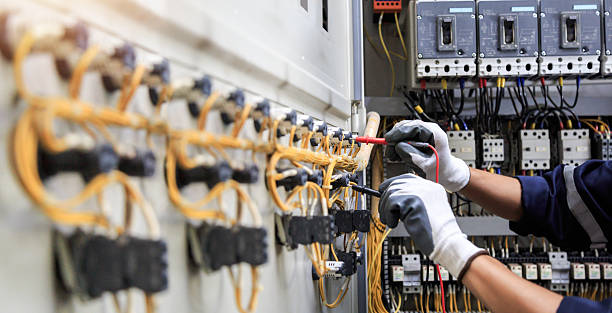 Professional Electrician technician working in San Pablo, CA